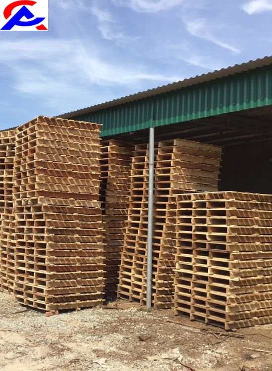 Pallet gỗ keo